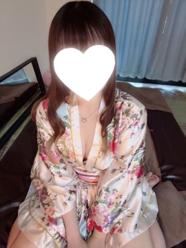 萌衣（めい）